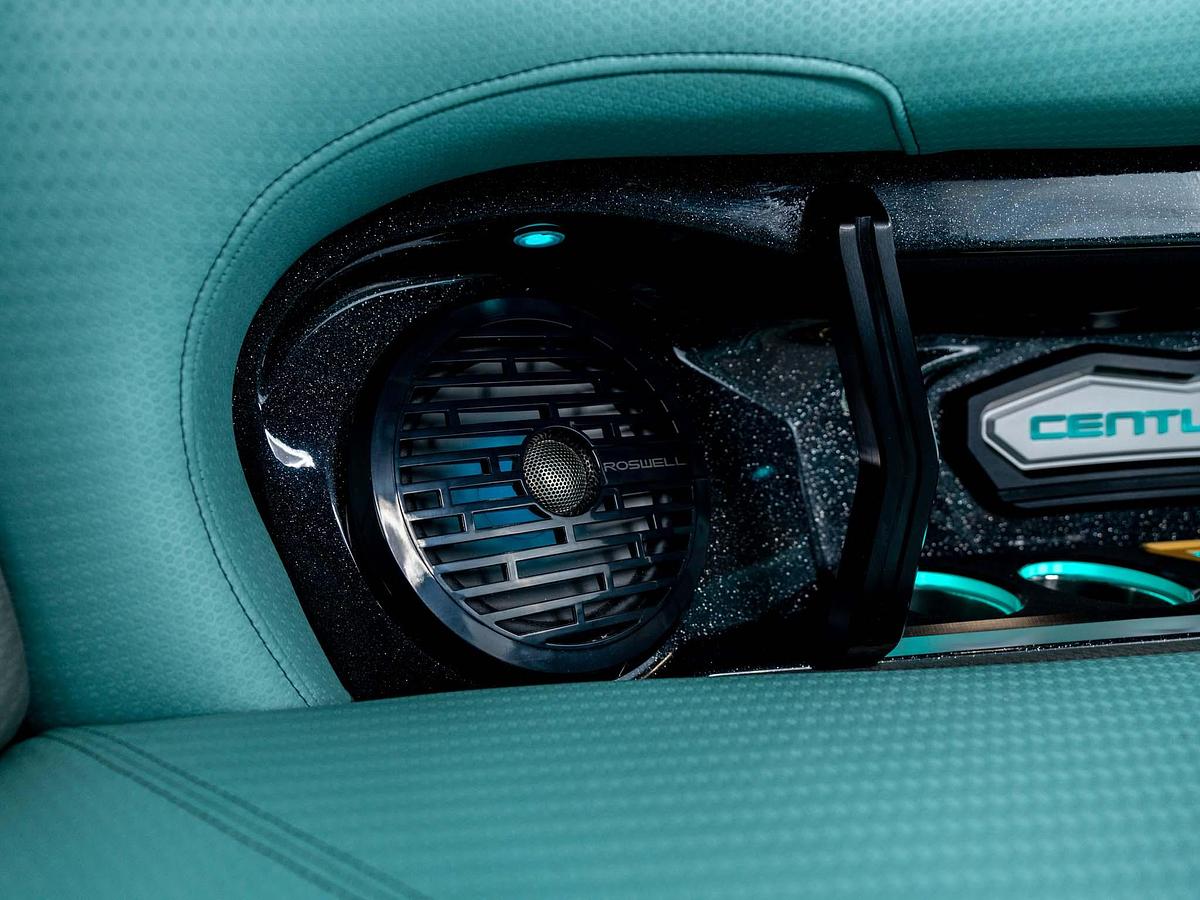 2026 Centurion Ri245 - Onyx Black Flake / Spearmint