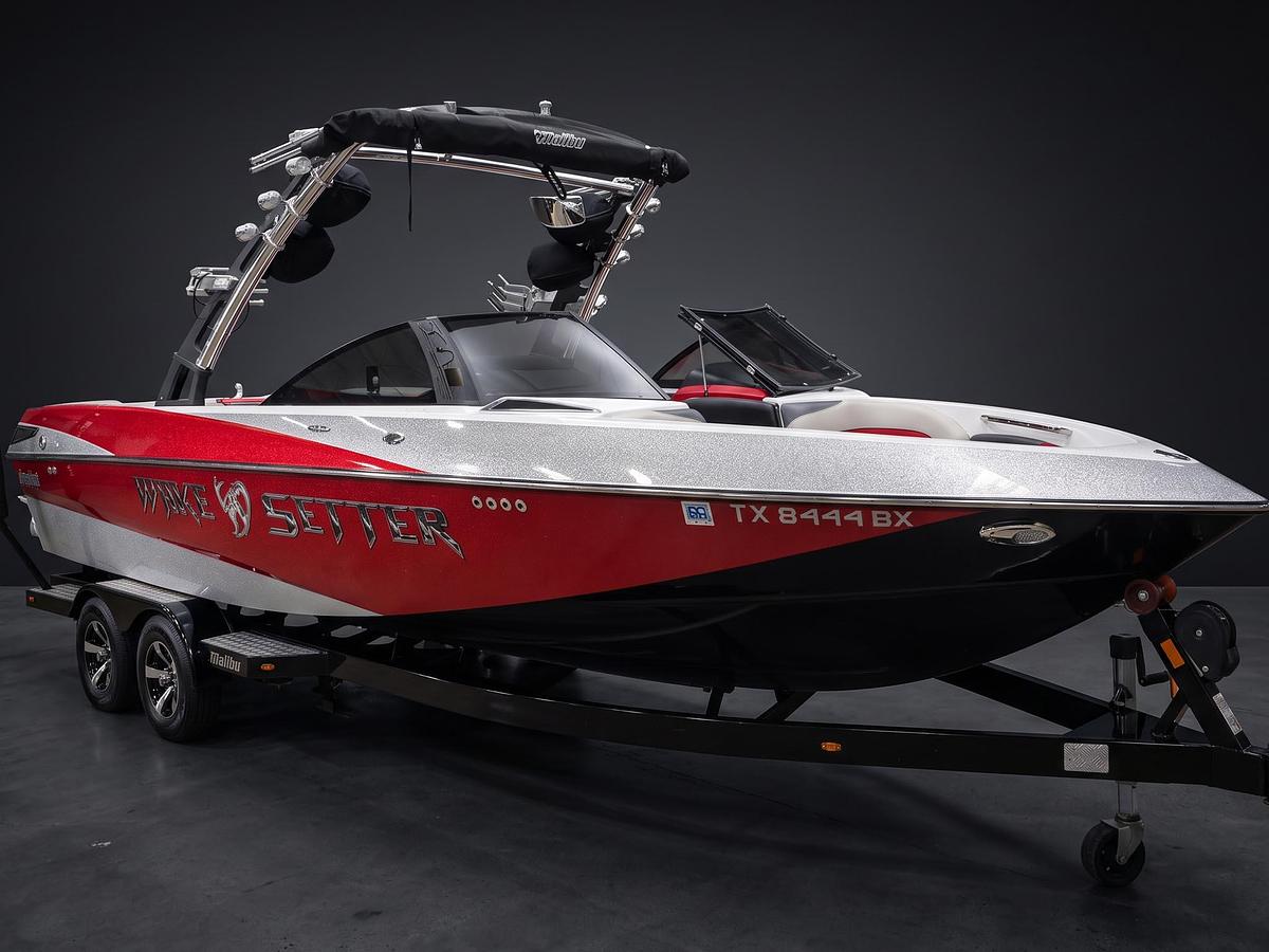 Used 2013 Malibu 247 LSV in Red / White / Black