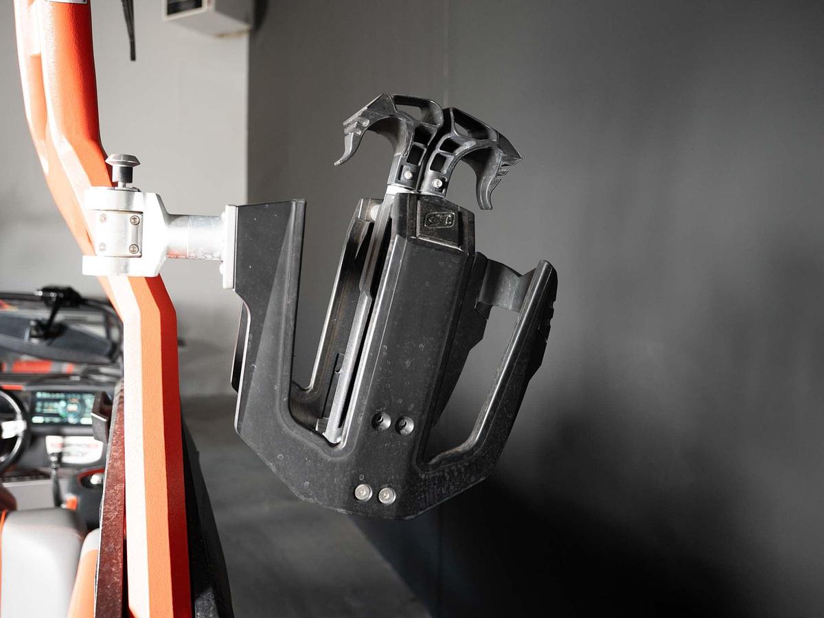 Used 2019 Nautique G25 - Grey / Orange