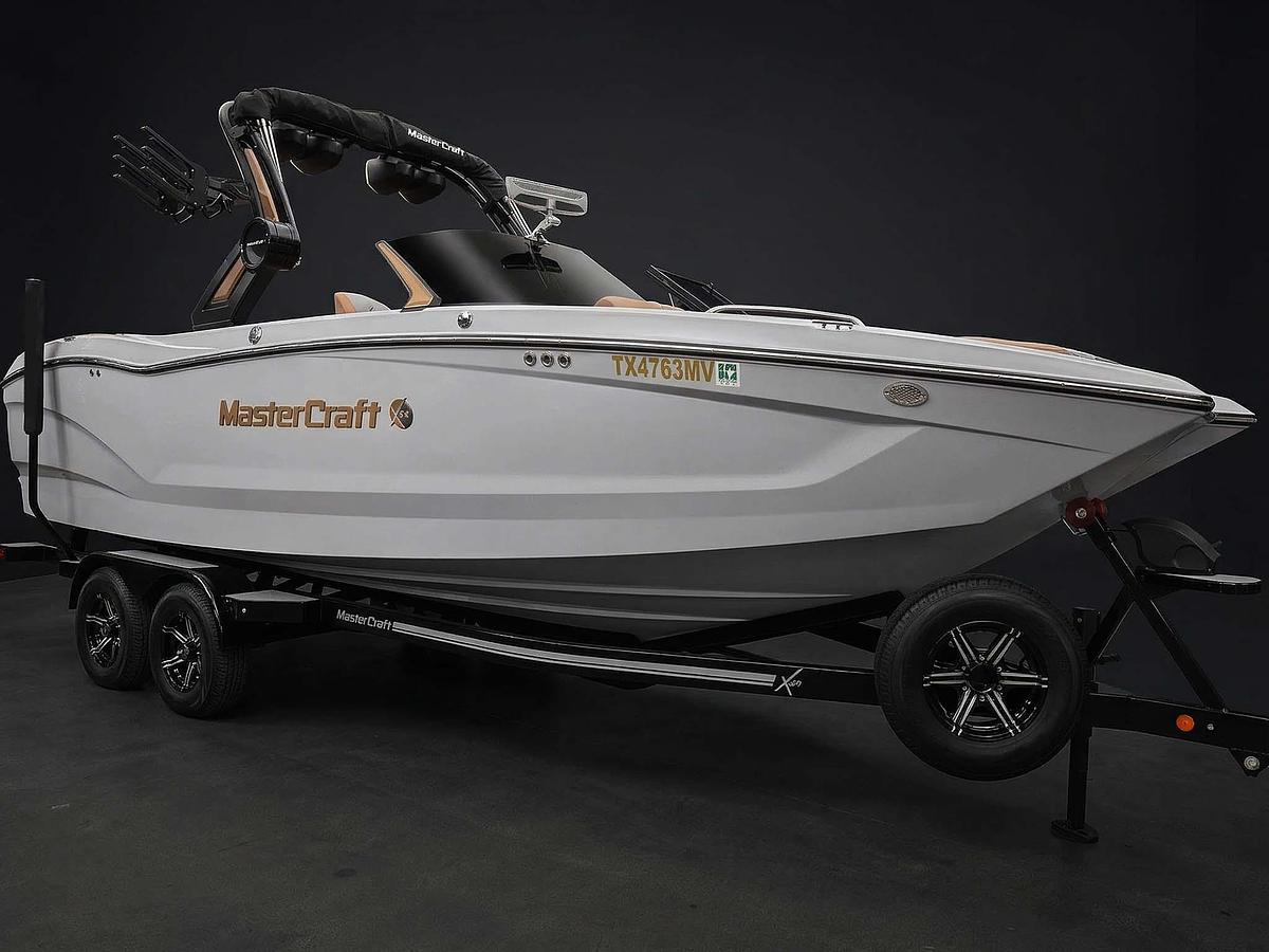 Used 2025 MasterCraft X24 - Gray / Tan