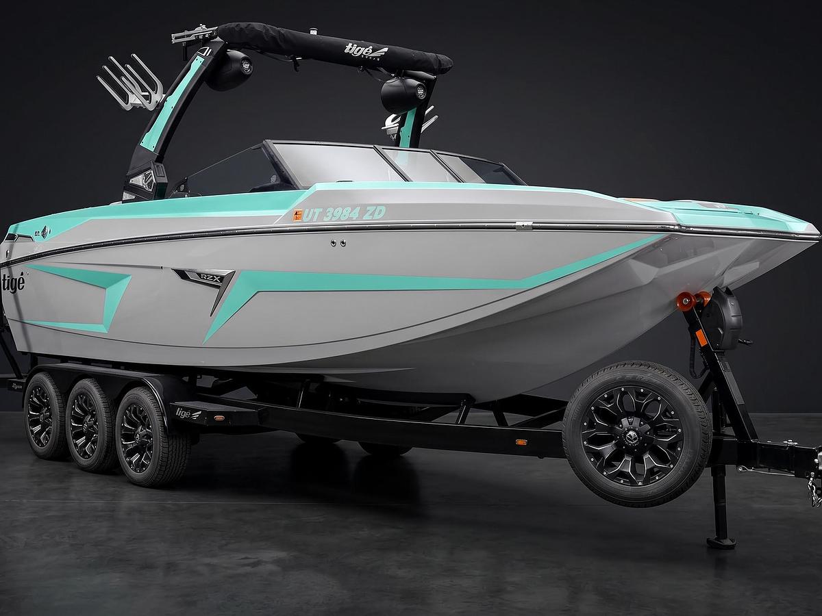Used 2022 Tige 24RZX - Grey / Sea Green