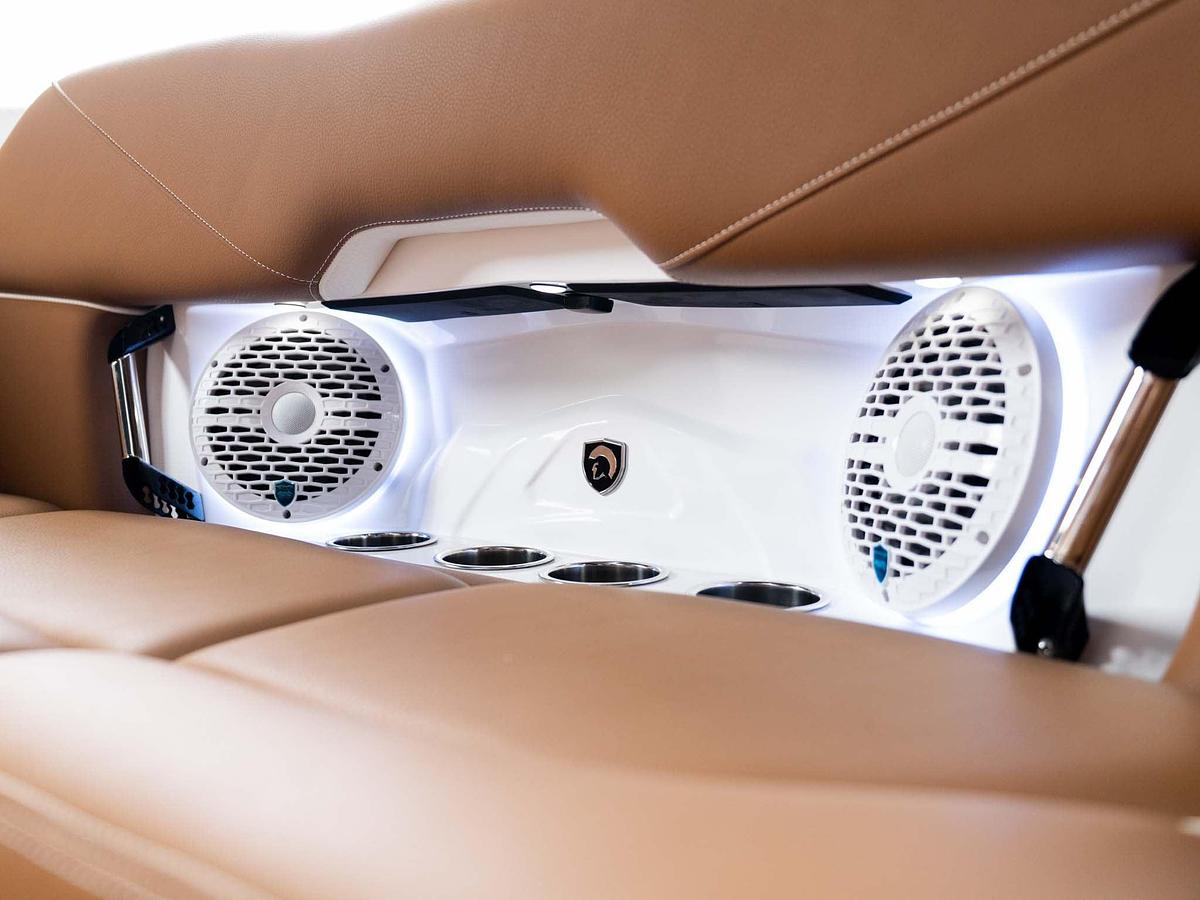 2026 Centurion NV243 - Frost White / Castano