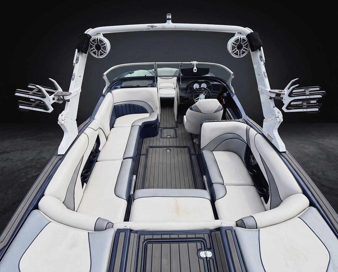 Used 2021 MB B52 Alpha 23 in White w/ White interior
