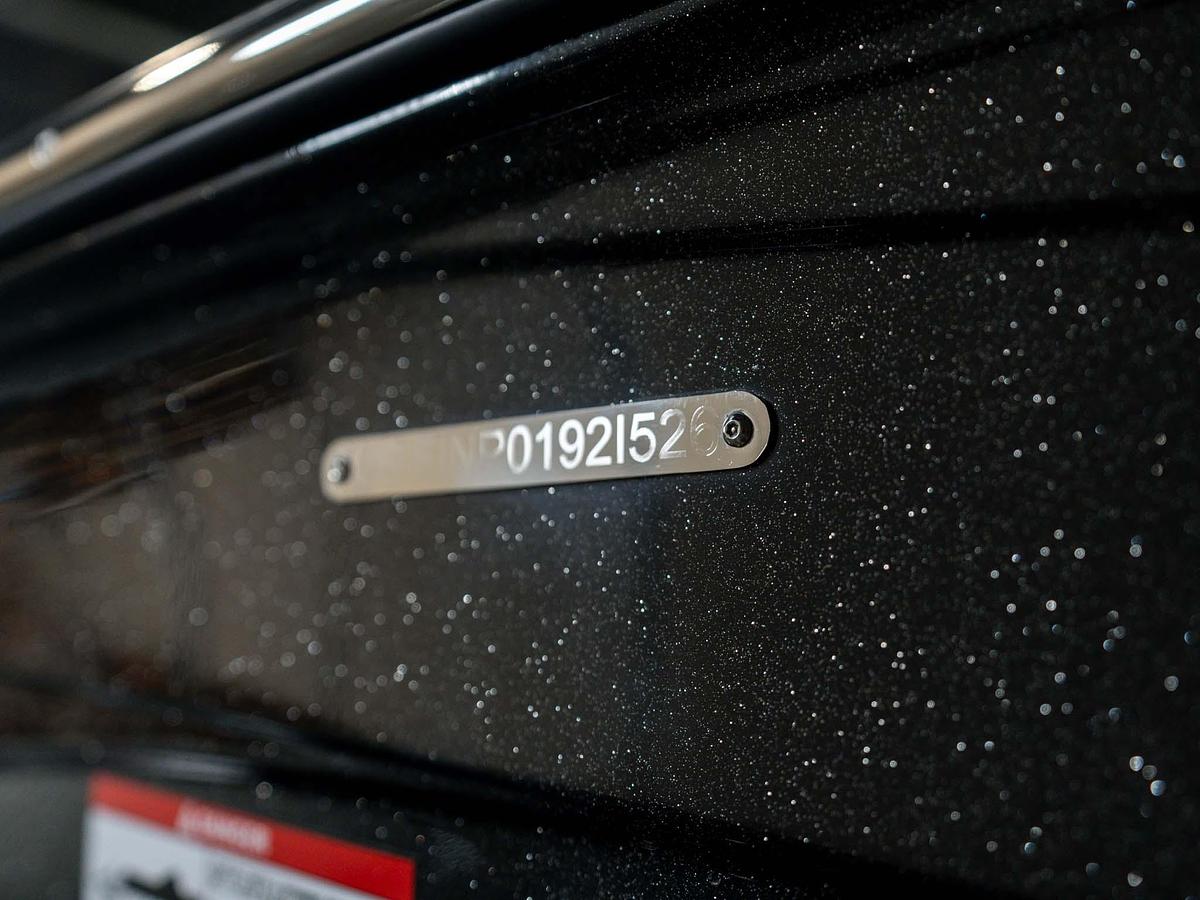 2026 Centurion Ri245 - Onyx Black Flake / Spearmint