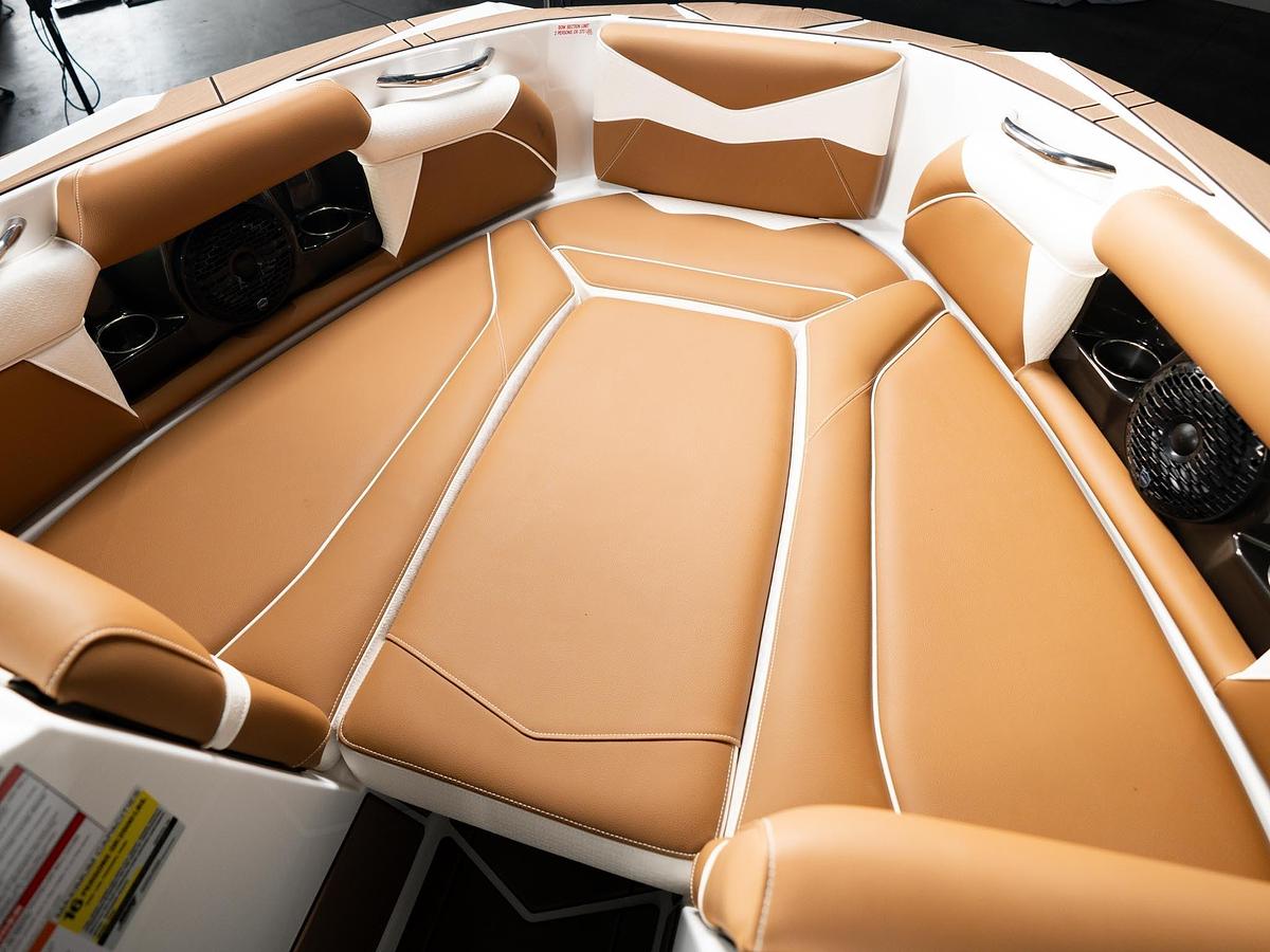 Used 2025 Supreme S240 - White Frost / Castano Brown Interior