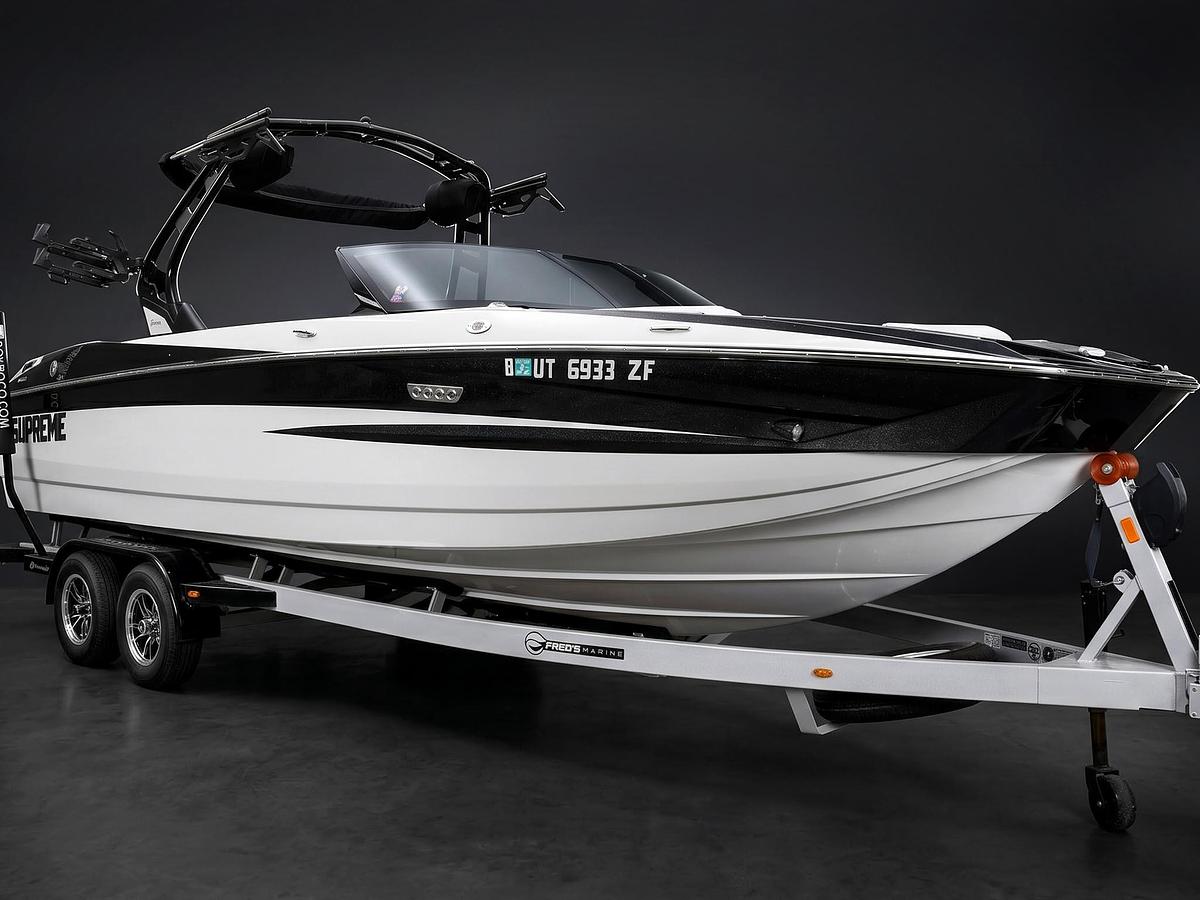 Used 2024 Supreme S240 in Whisper Grey w/ Grey interior