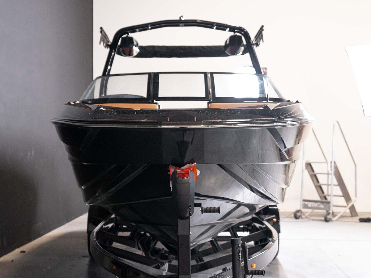 2026 Supreme S240 - Black Flake / Onyx Black