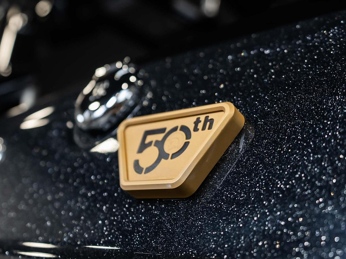 2026 Centurion NV233 - Black / Black Metal Flake