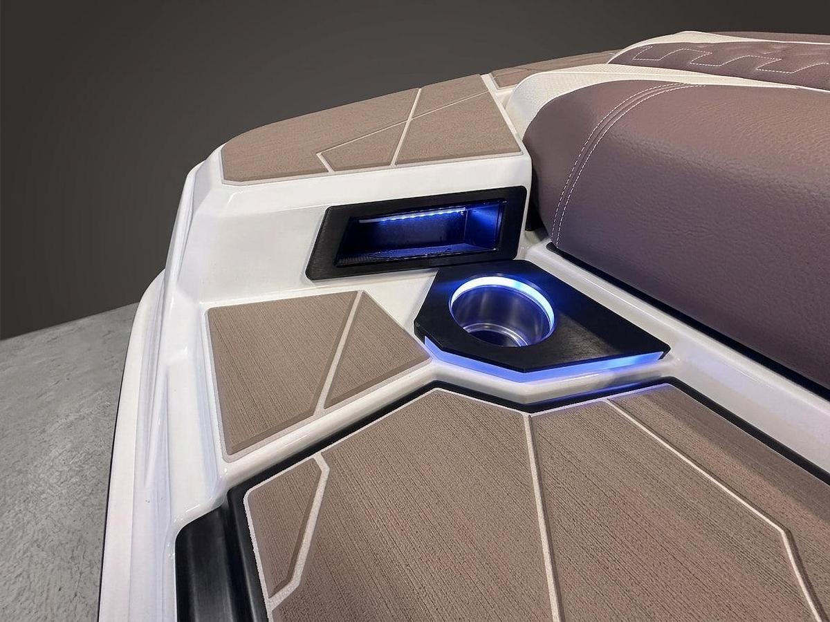 2026 Centurion Ri245 - White Frost / Mocha