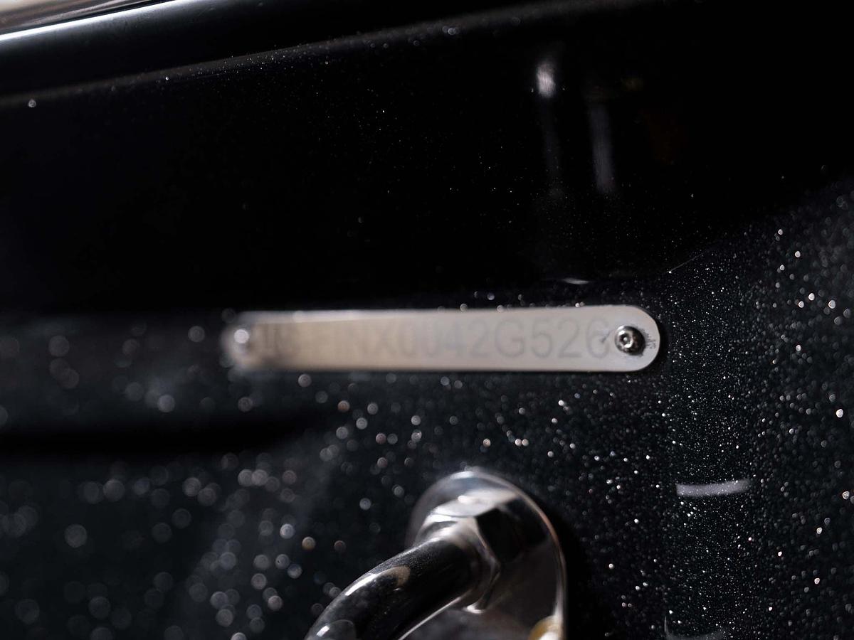 2026 Supreme S240 - Black Flake / Onyx Black