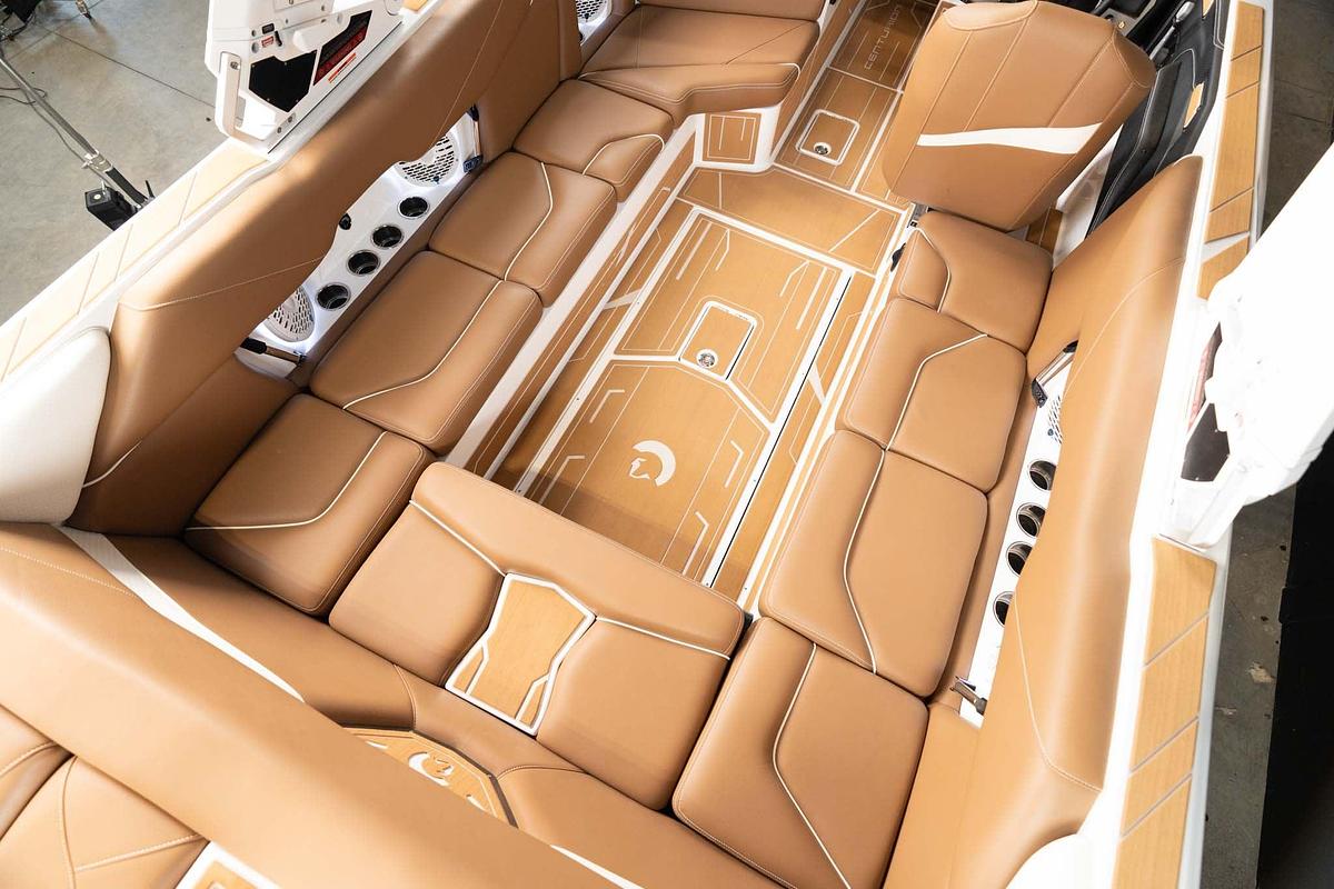 2026 Centurion NV243 - Frost White / Castano