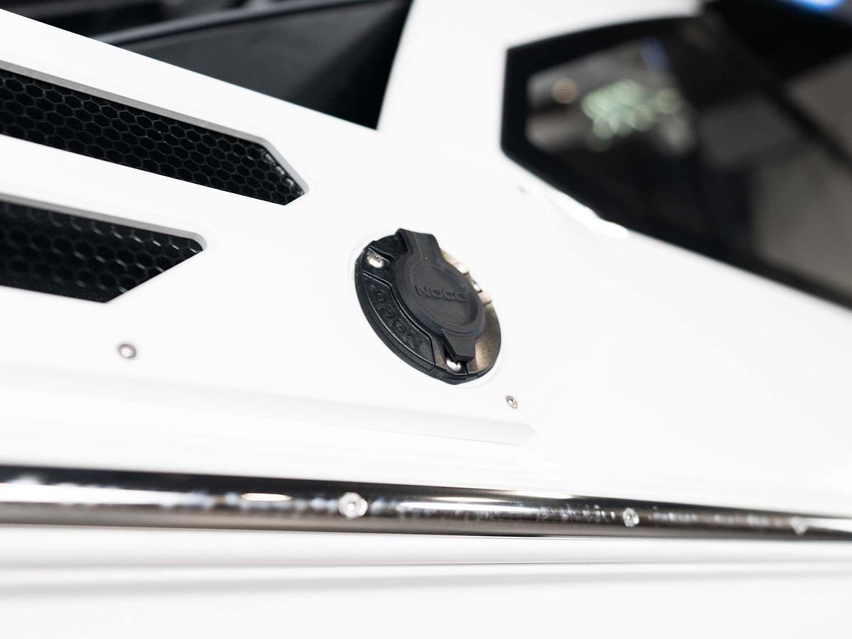 2026 Centurion Ri245 - White Frost / Saddle Brown