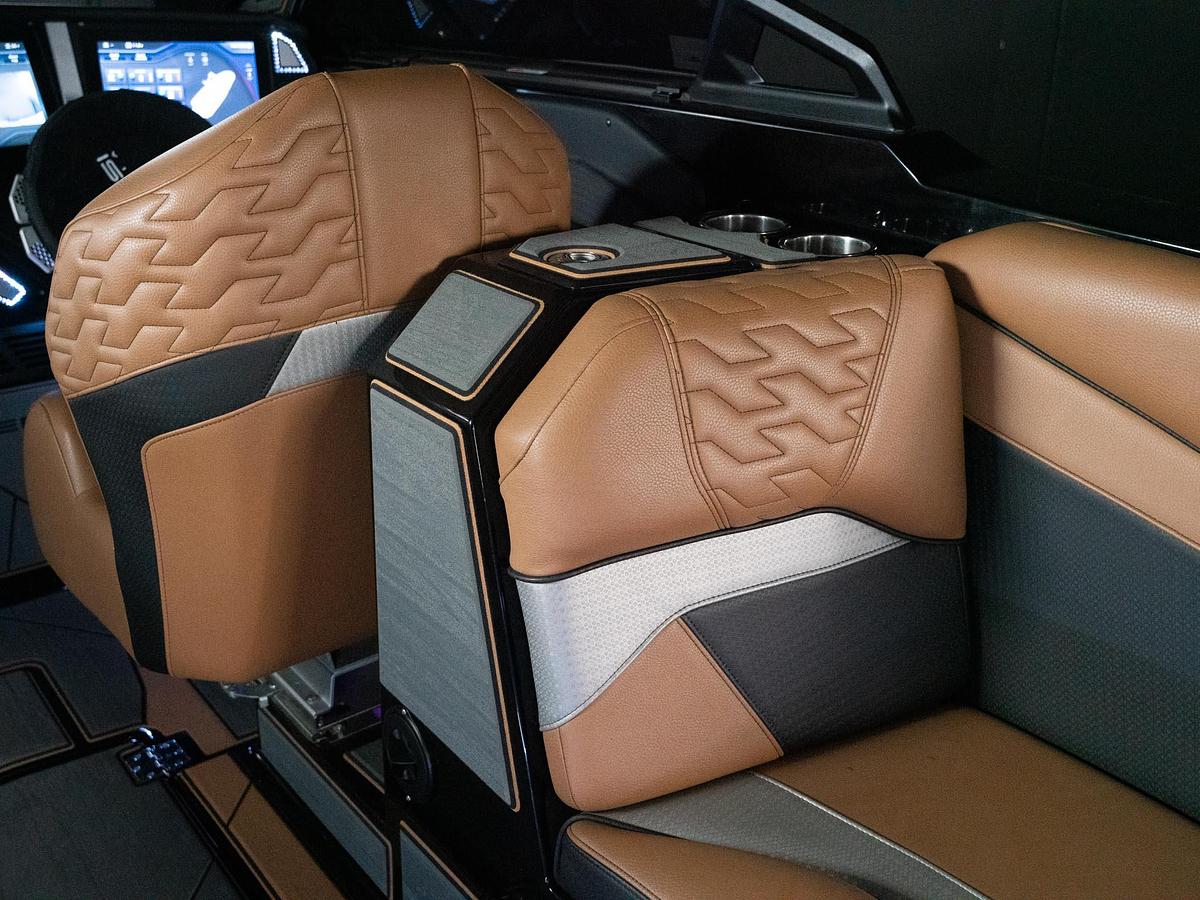 Used 2025 Centurion Ri265 - Gunmetal / Black Flake / Castano