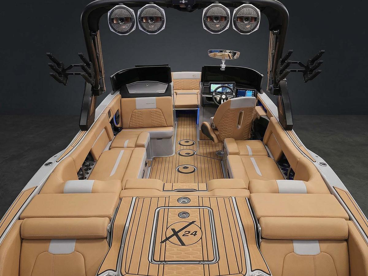 Used 2025 MasterCraft X24 - Gray / Tan
