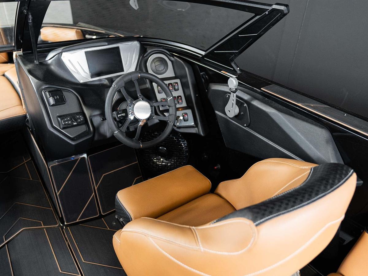 2026 Supreme S240 - Black Flake / Onyx Black