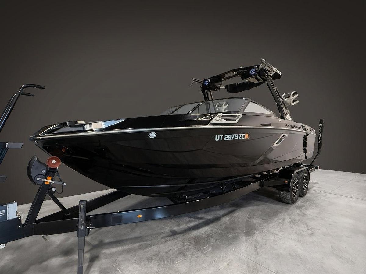 Used 2021 Centurion Ri245 - Black / White