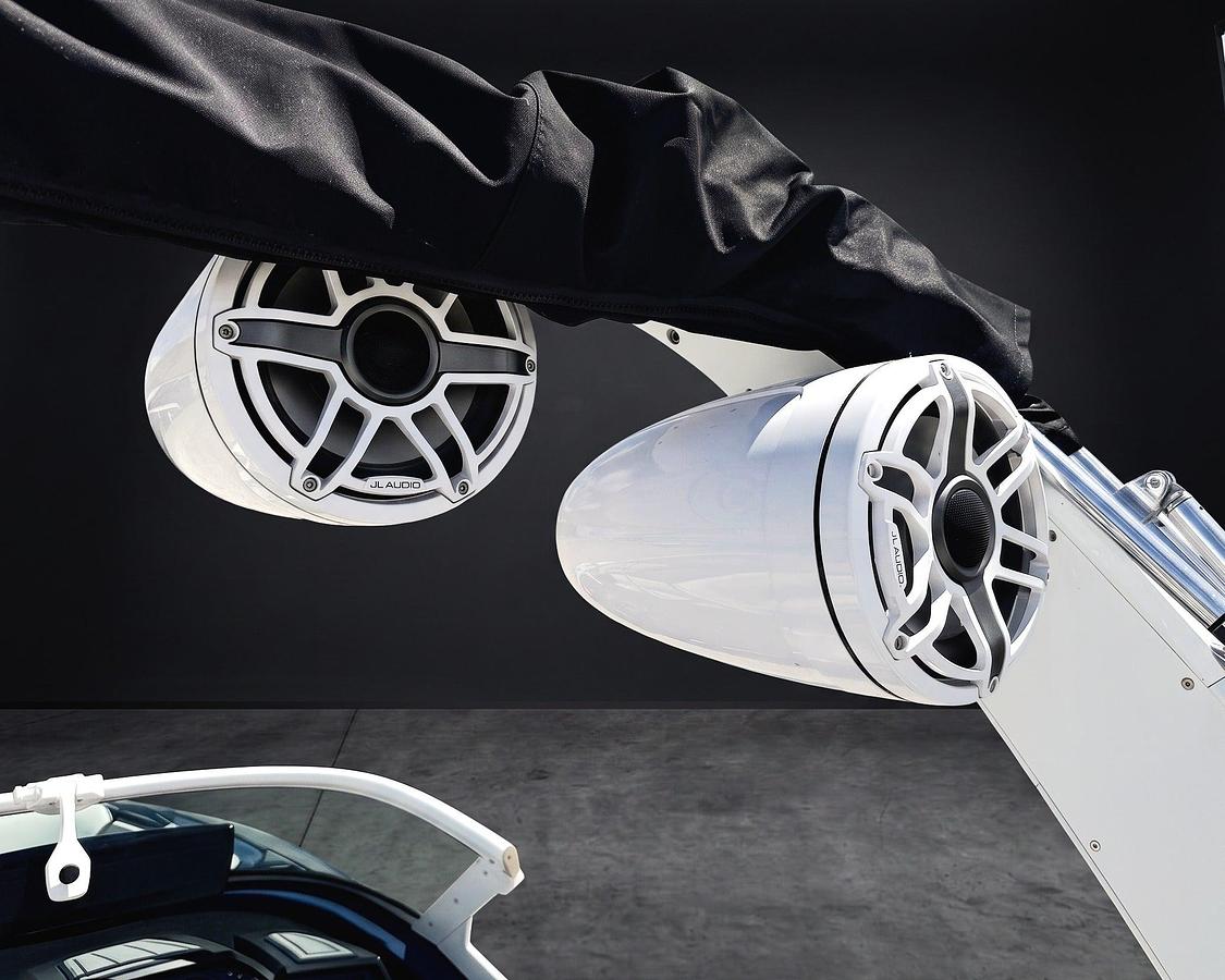 Used 2021 MB B52 Alpha 23 in White w/ White interior