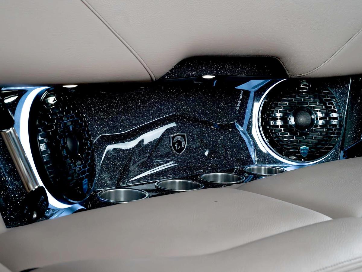 2026 Centurion NV243 - Black Flake / Onyx Black