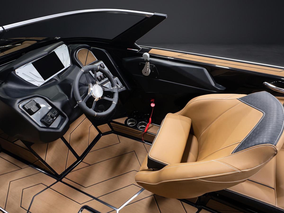 2026 Supreme S220 - Black Metal Flake / Castano