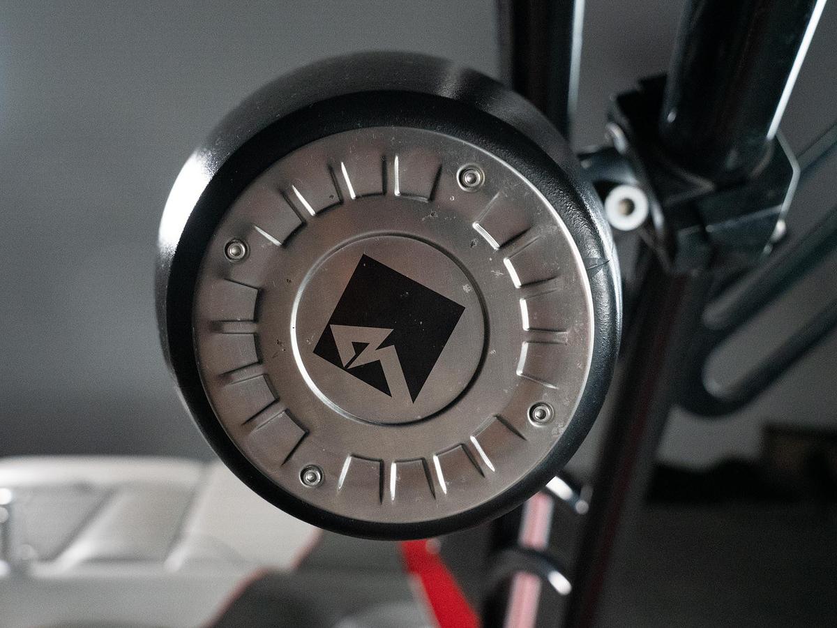 Used 2013 Sanger 237 Wake Series - Red / Black