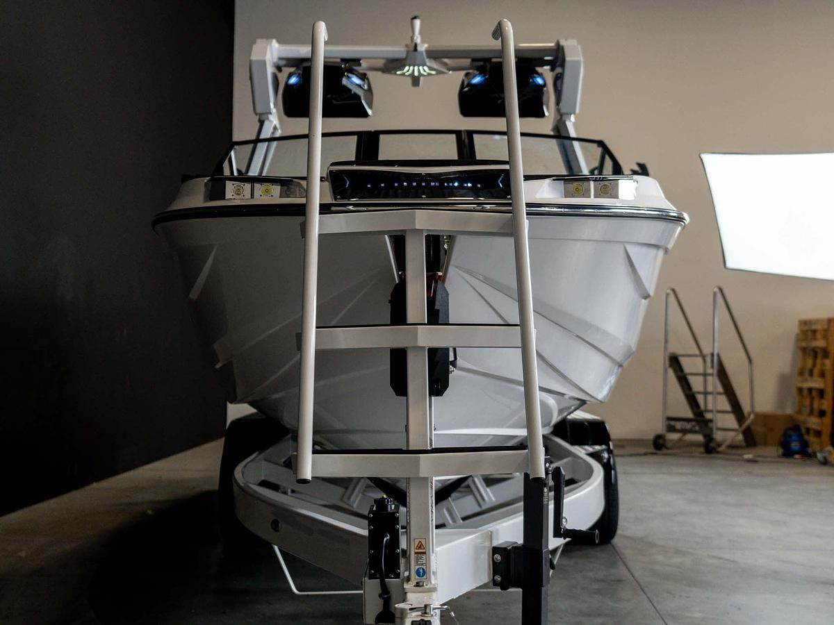 2026 Centurion Ri245 - Stormtrooper White / Castano