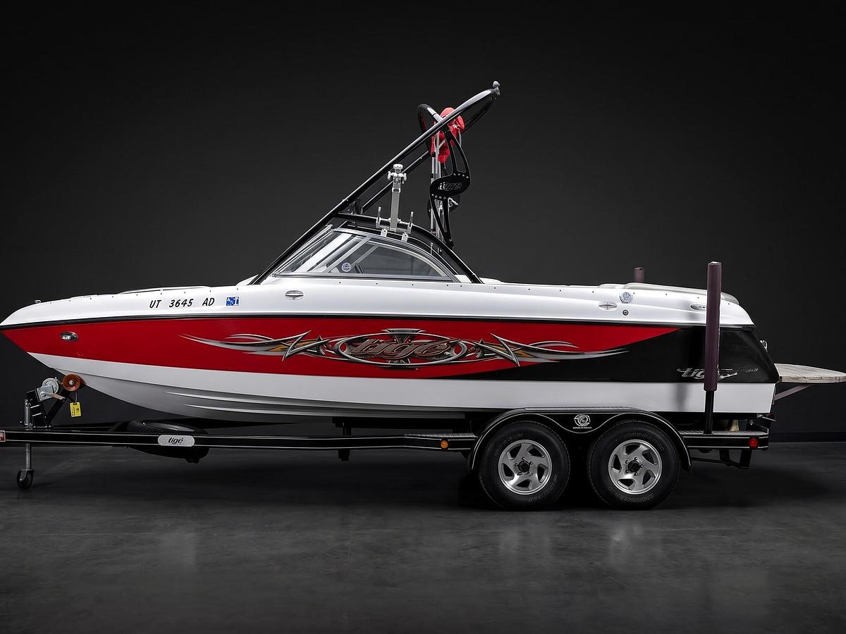 Used 2005 Tige 22V in Red w/ White interior