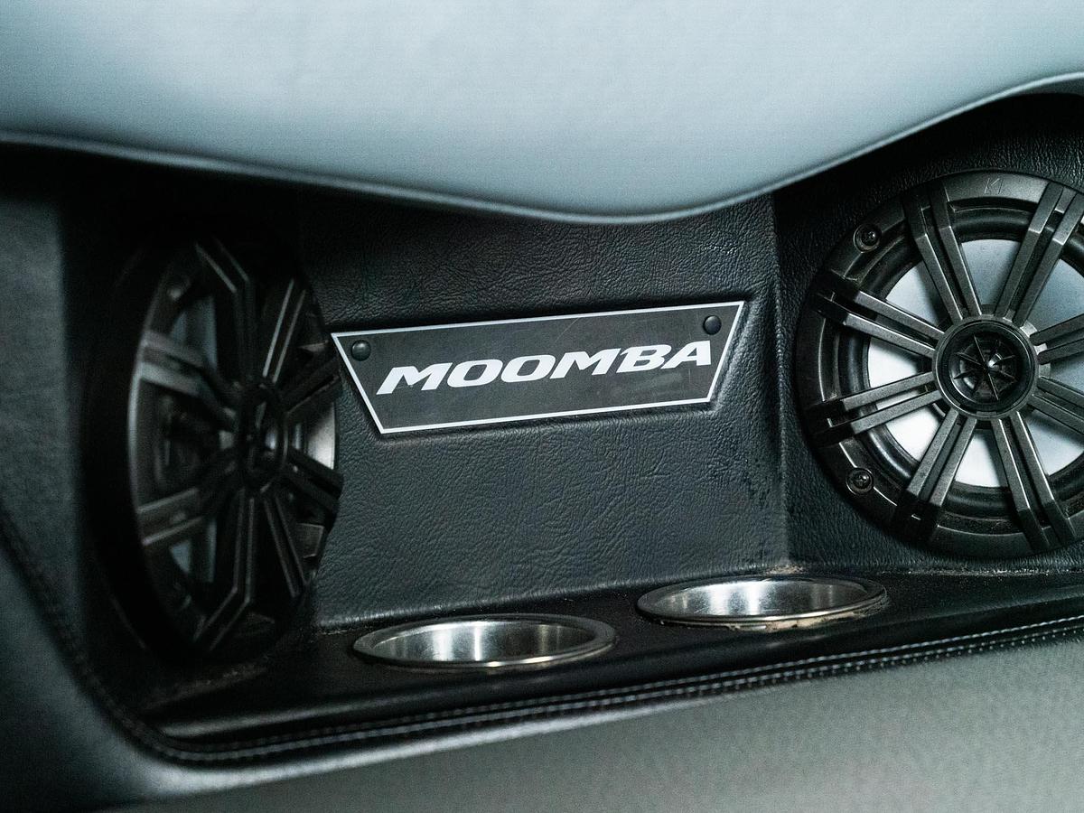 Used 2016 Moomba Mondo - Red / Black