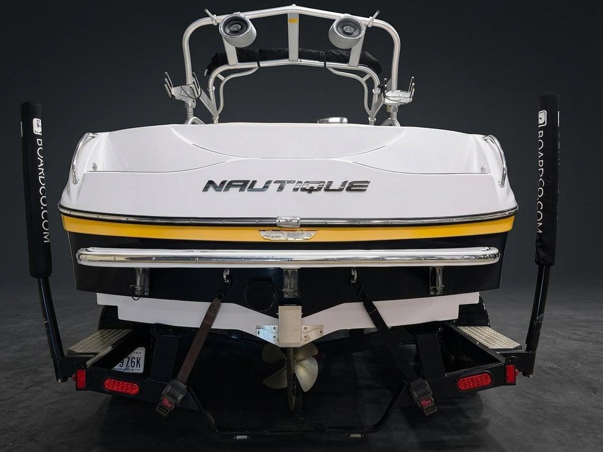 Used 2008 Nautique SAN 210 TE - White / Black