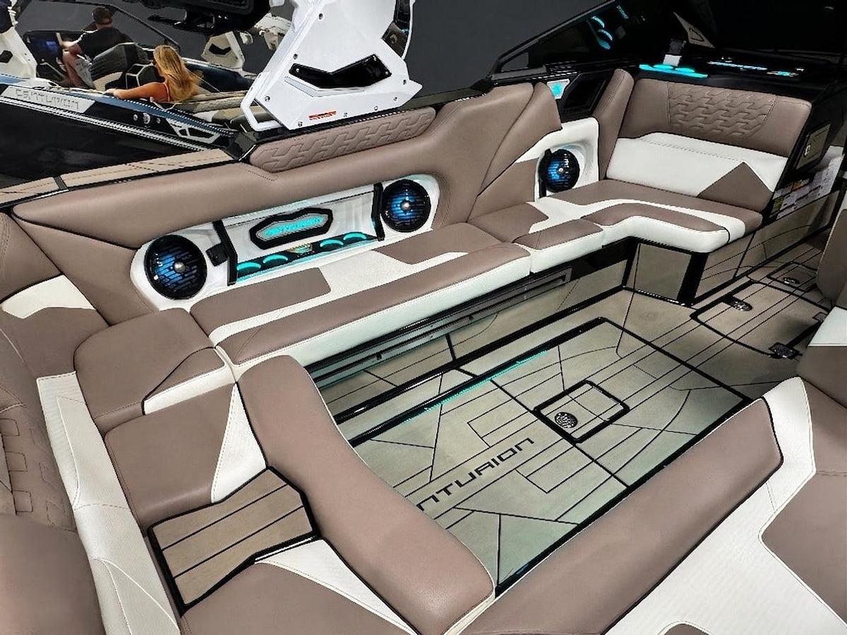 2026 Centurion Ri245 - White Frost / Onyx Black
