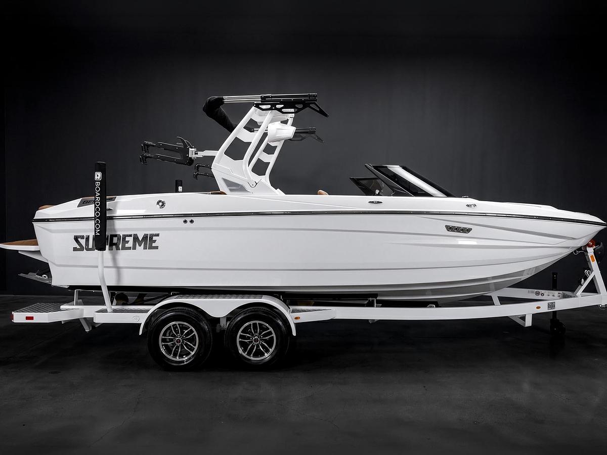 2026 Supreme S220 - White Frost / Castano Brown