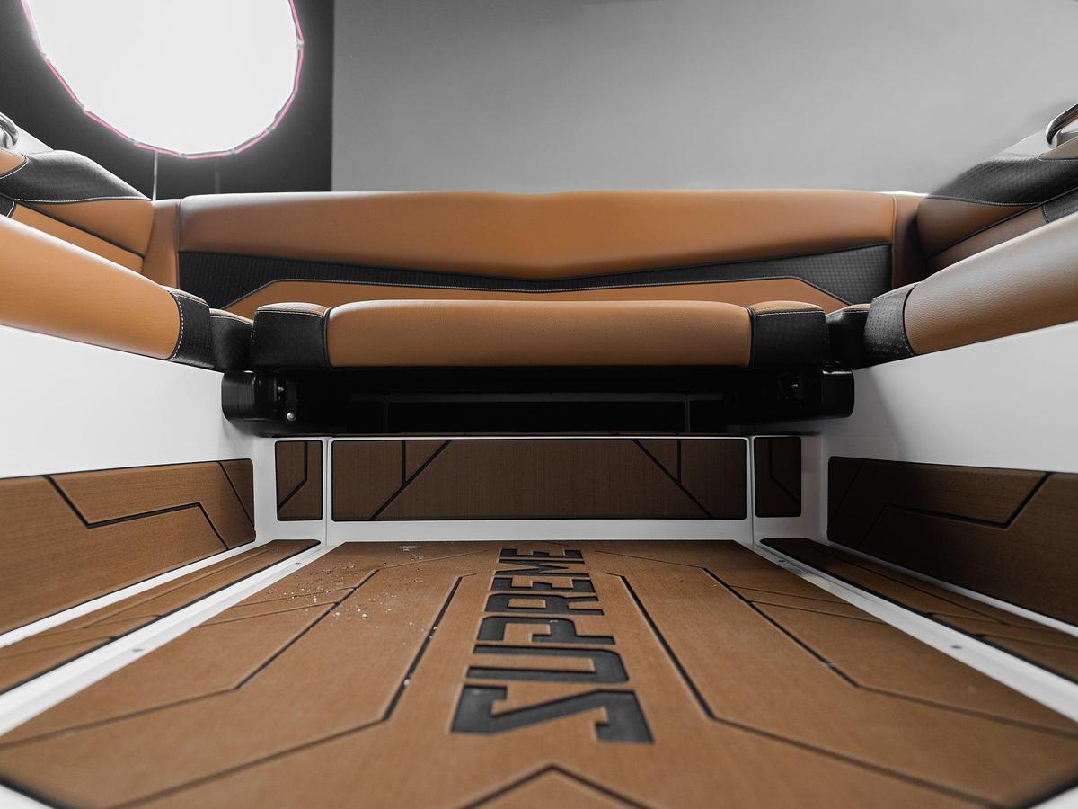 2026 Supreme S240 - White Frost / Castano