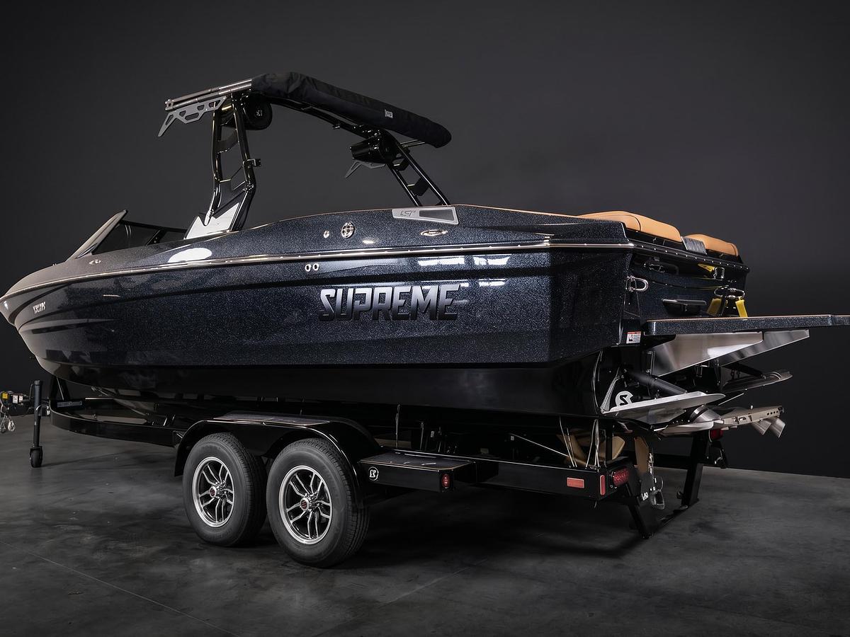 2026 Supreme S240 - Black Flake / Onyx Black / Castano