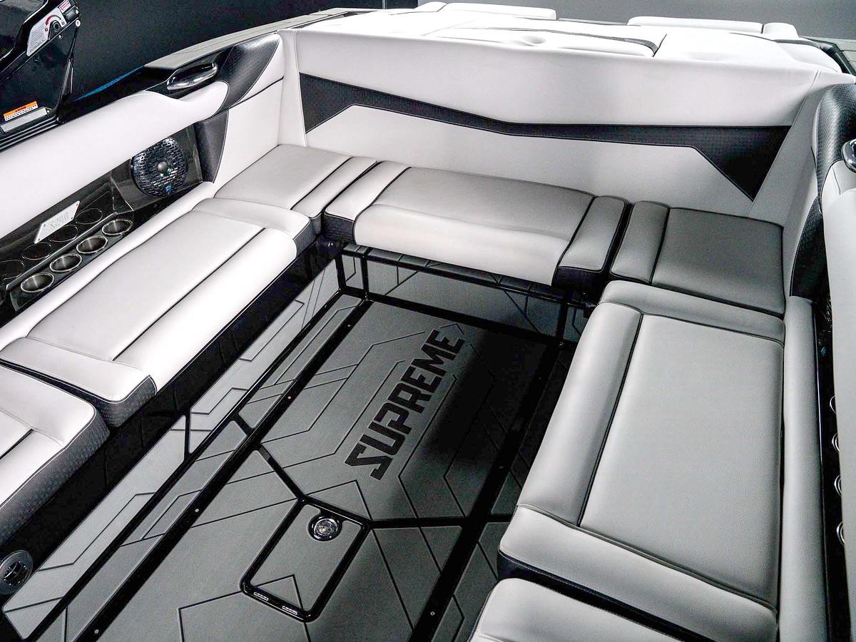 2026 Supreme S240 - Bahama Blue Flake / Onyx Black