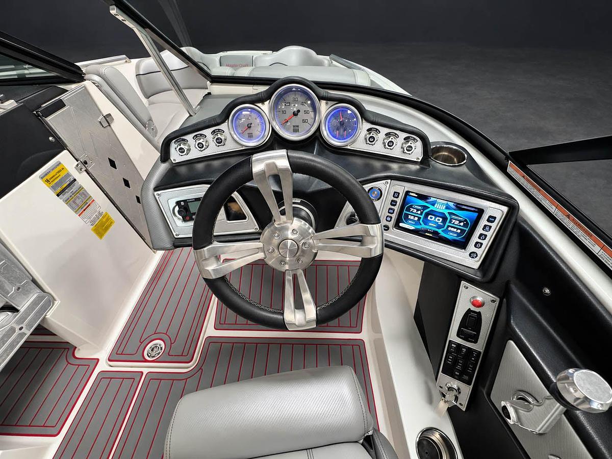 Used 2014 Mastercraft X35 in BLACK w/ gray interior