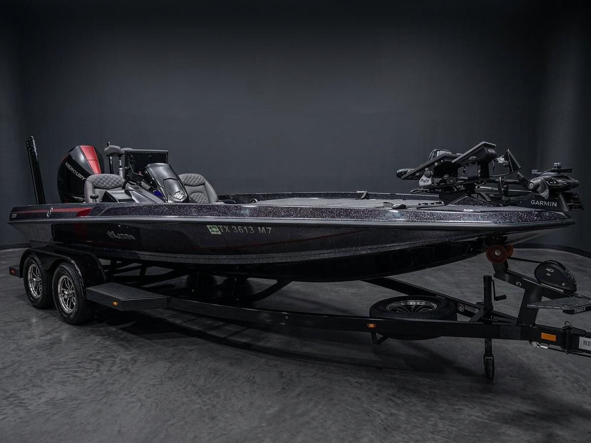 Used 2025 Ikon VLX20 in Midnight Flake w/ Gray interior