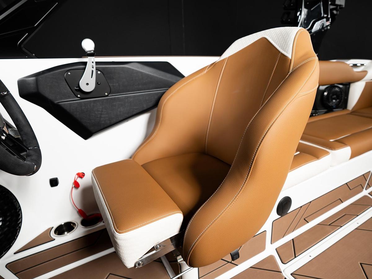 Used 2025 Supreme S240 - White Frost / Castano Brown Interior