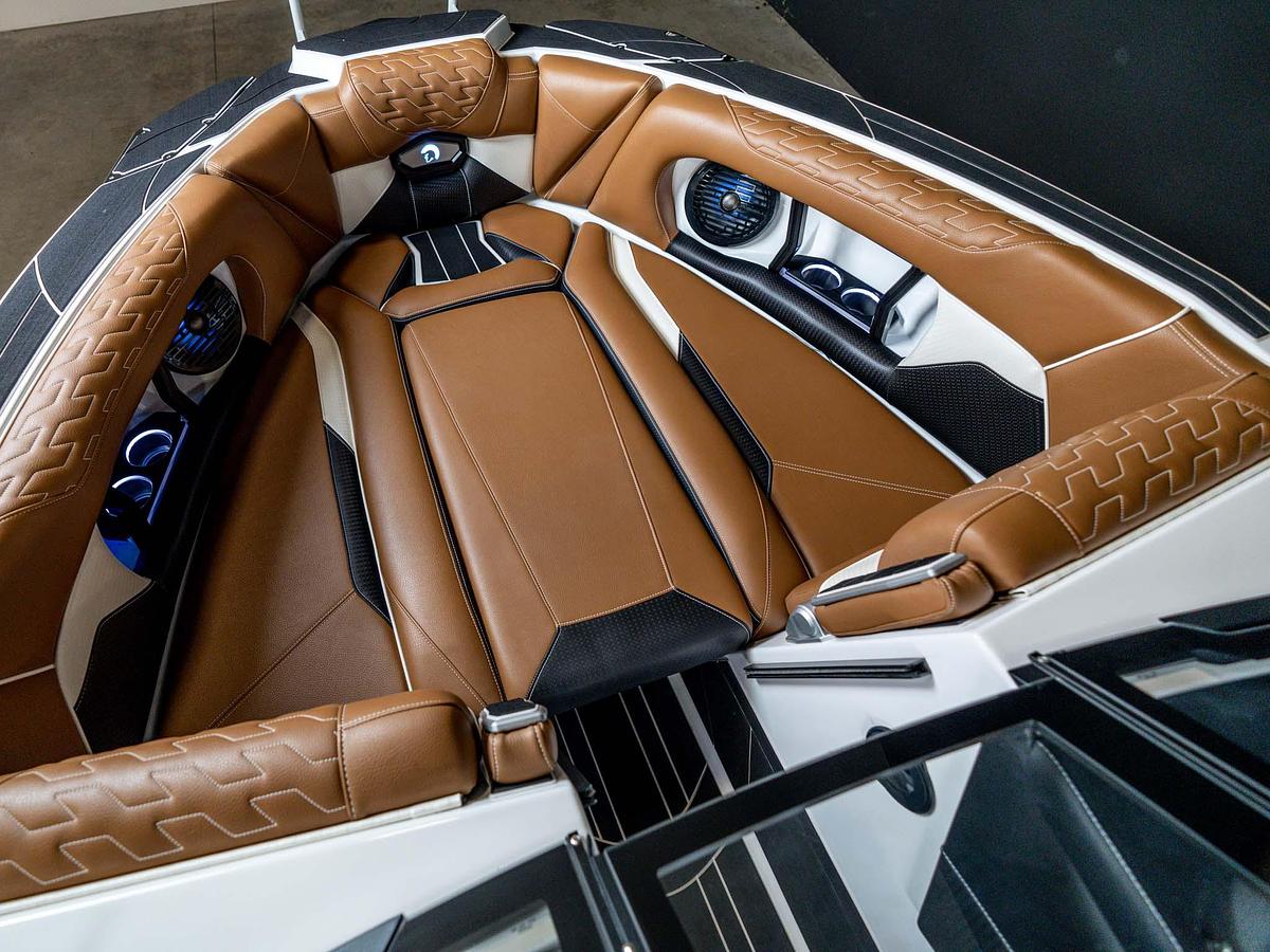 2026 Centurion Ri245 - Stormtrooper White / Castano