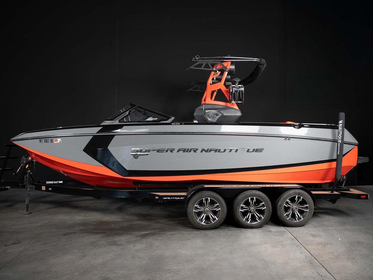 Used 2019 Nautique G25 - Grey / Orange