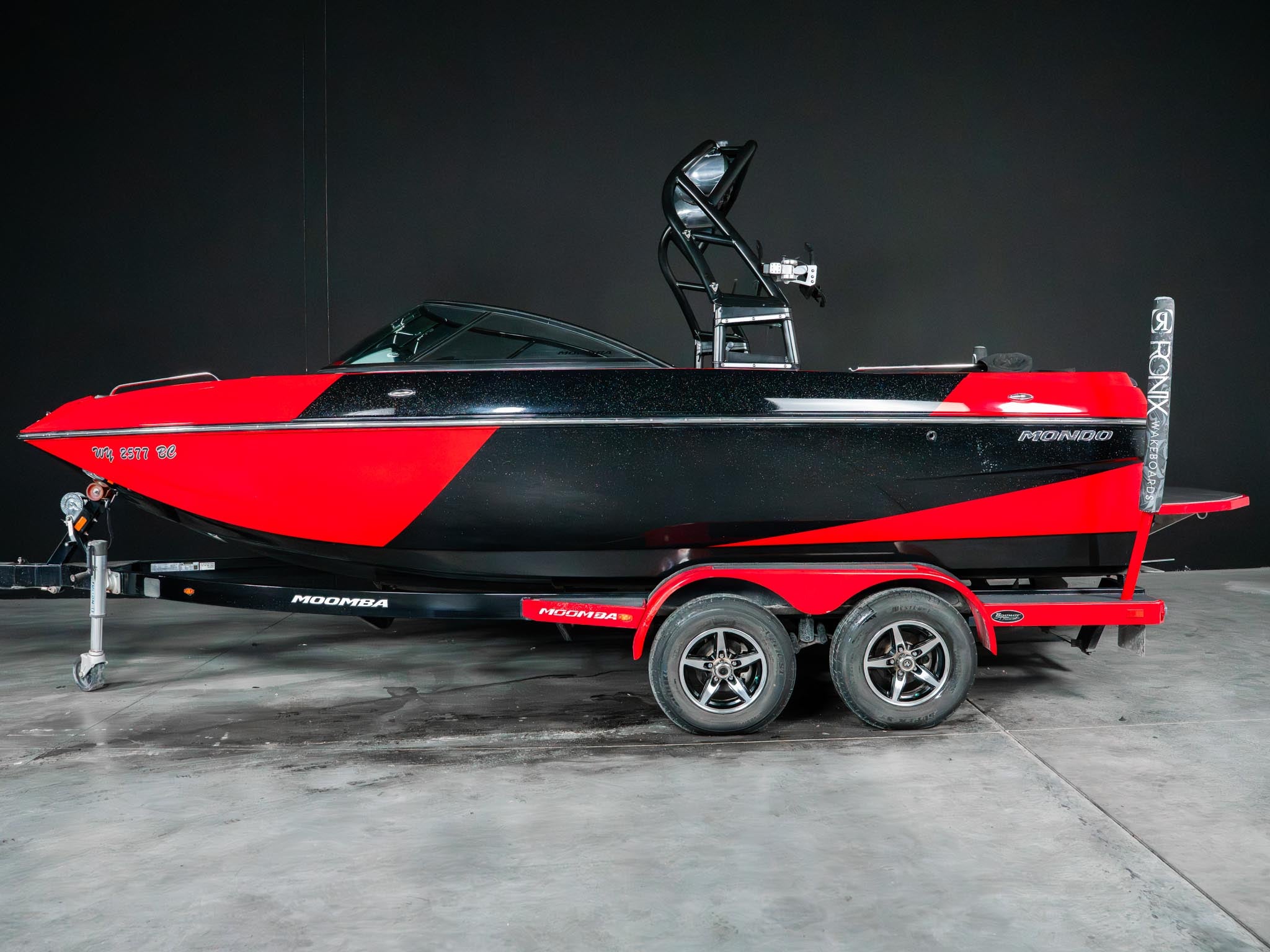 Used 2016 Moomba Mondo - Red / Black
