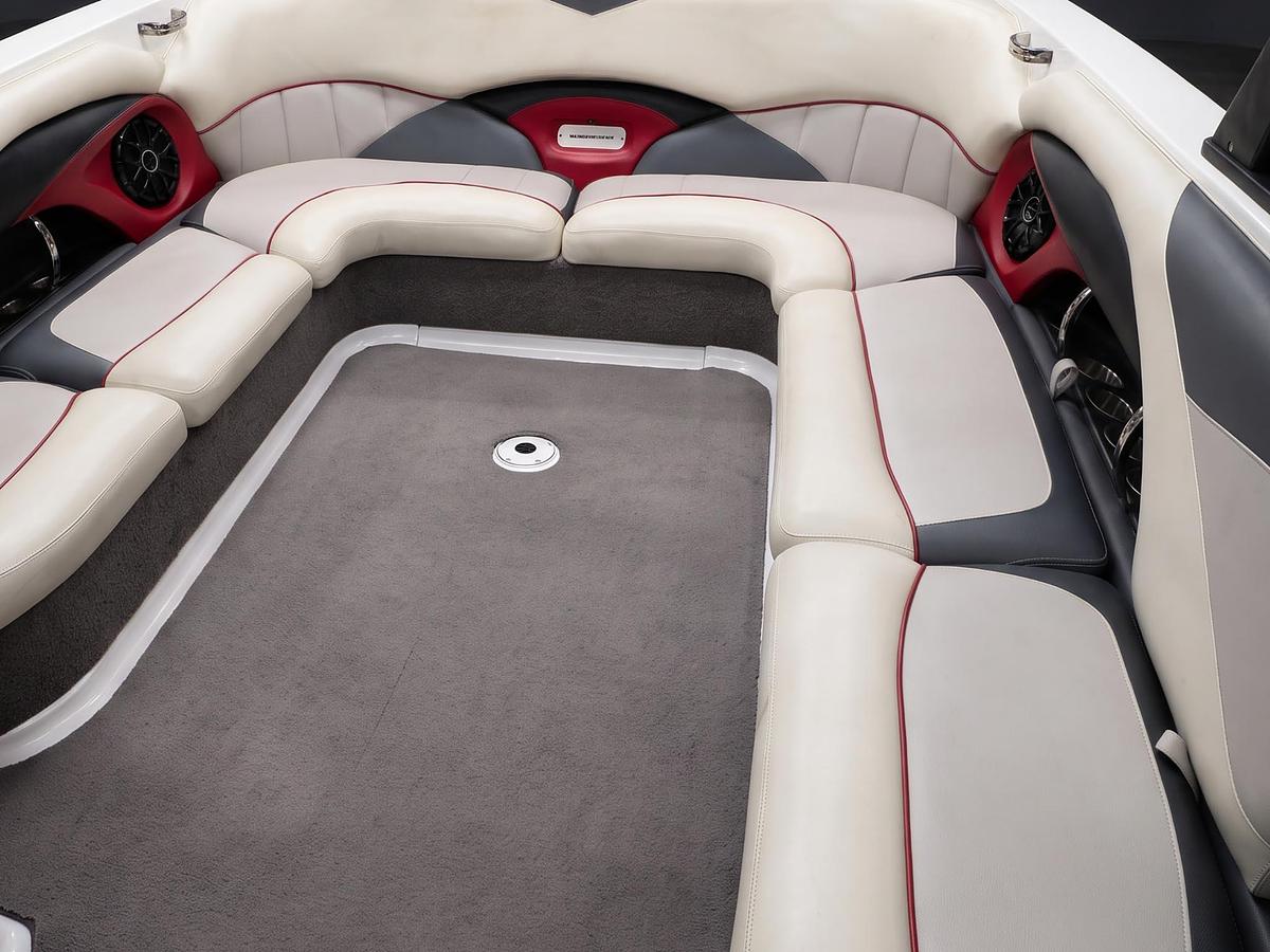 Used 2013 Malibu 247 LSV in Red / White / Black