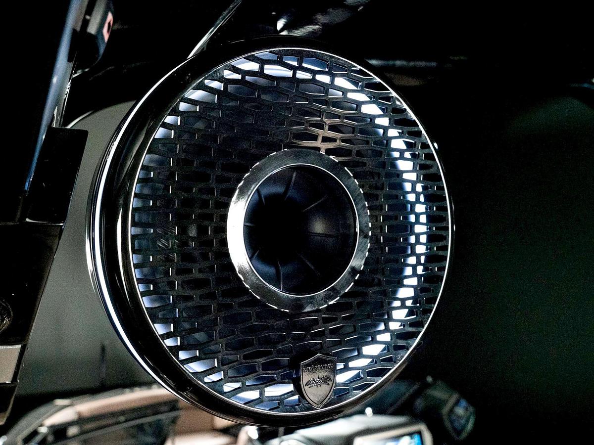 2026 Centurion NV243 - Black Flake / Onyx Black