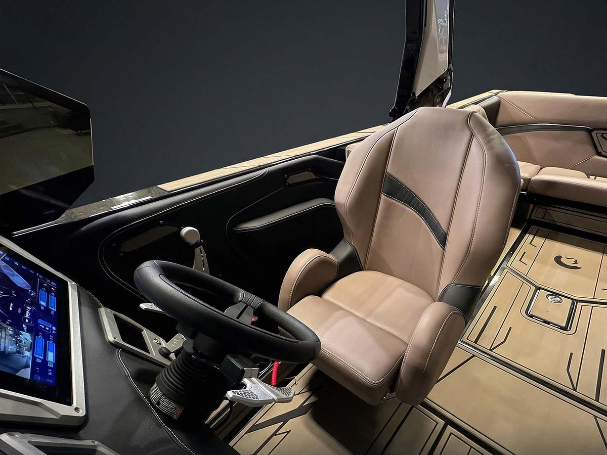 2026 Centurion Nv243 - Onyx Black / White Frost