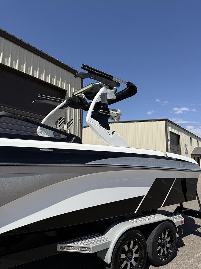 Used 2018 CENTURION RI237