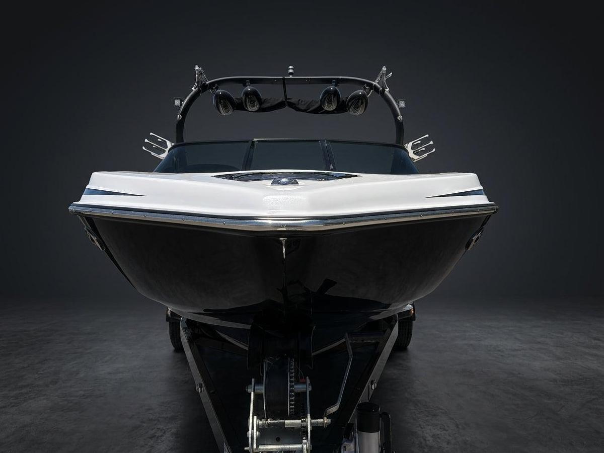 Used 2013 Centurion SV244 in Blue w/ White interior