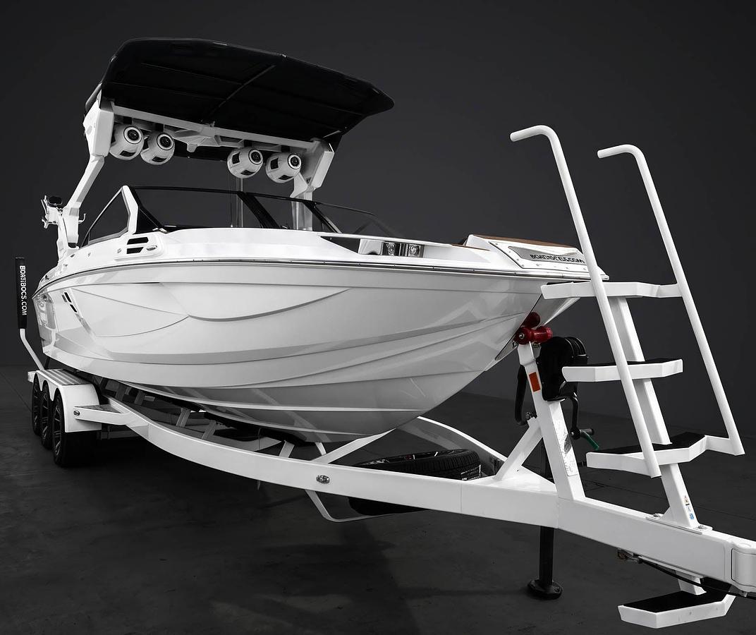 2027 Centurion Ri245 in All White w/ Castano interior