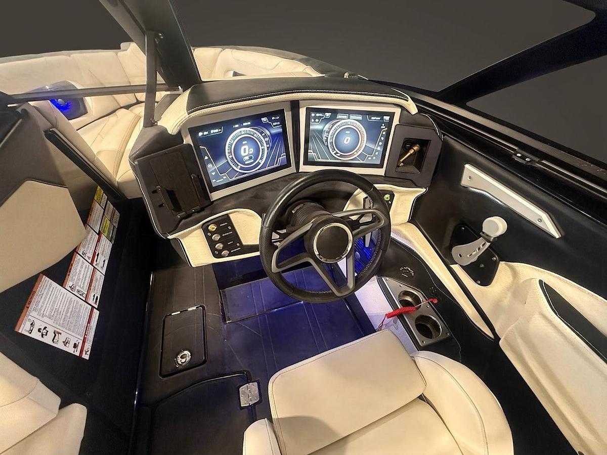 Used 2021 Centurion Ri245 - Black / White