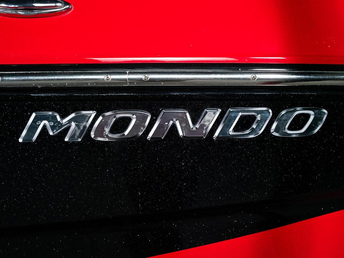 Used 2016 Moomba Mondo - Red / Black