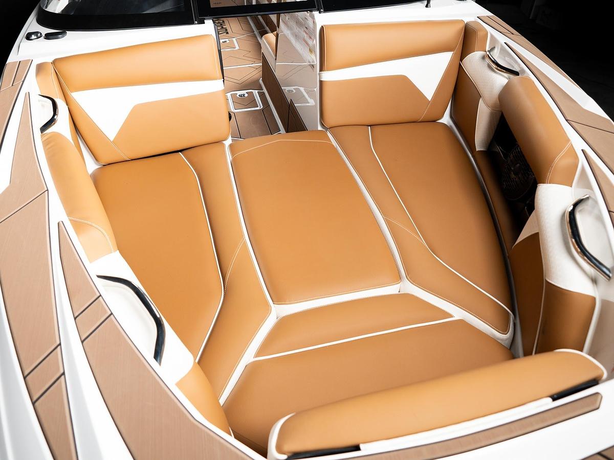 Used 2025 Supreme S240 - White Frost / Castano Brown Interior