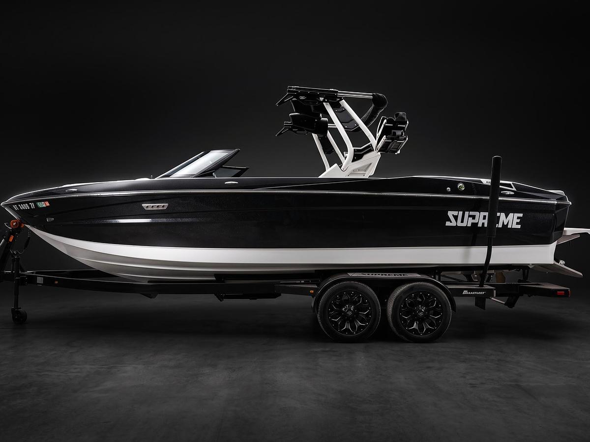 Used 2023 Supreme S240 - Black Flake / White Frost / Mocha