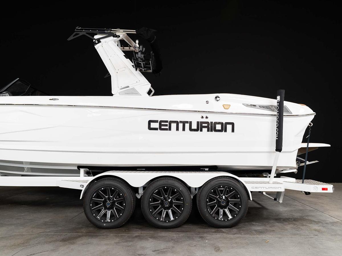 2026 Centurion NV243 - Frost White / Castano